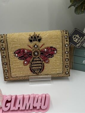 Mary Frances "Buzzed" Beaded Queen Bee Crossbody Clutch Bag - Gold/Pink NWT